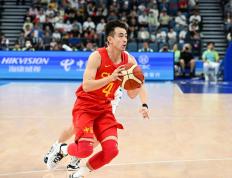 IM体育网页版登录入口-顶尖球队展现实力，赛场比拼激烈