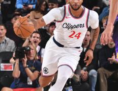 IM体育网页版登录入口-包含快船队在季后赛中表现低迷，面临困难局面的词条