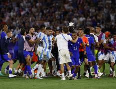 IM体育官方网站-巴萨力克国际米兰，法比尼奥点燃赛场的简单介绍