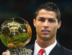 IM体育网页版登录入口-梅赛德斯绝杀索伯车队，汉密尔顿惊艳四座的传奇时刻