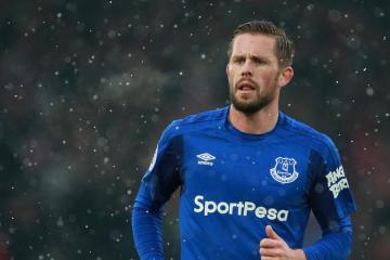 IM体育社区互动入口-李梓嘉领衔马来西亚队强势出击，团队实力碾压中国队取胜