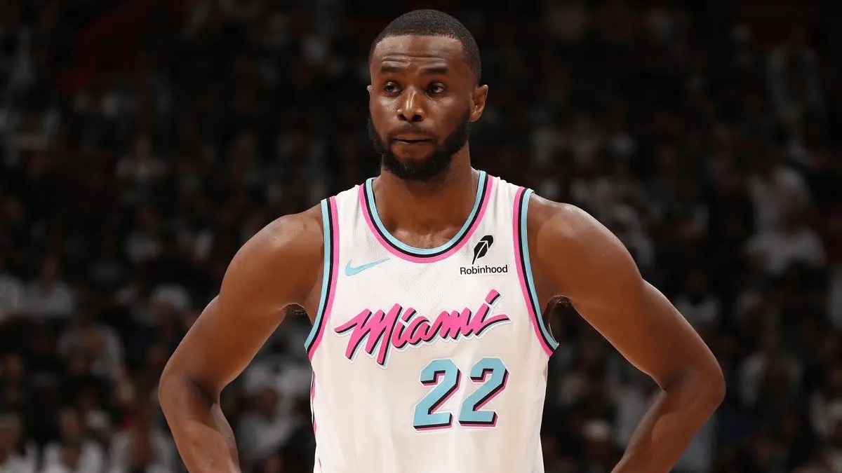 IM体育网页版登录入口-包含热火球星收获生涯首座全明星赛MVP，盼成为赛场传奇的词条