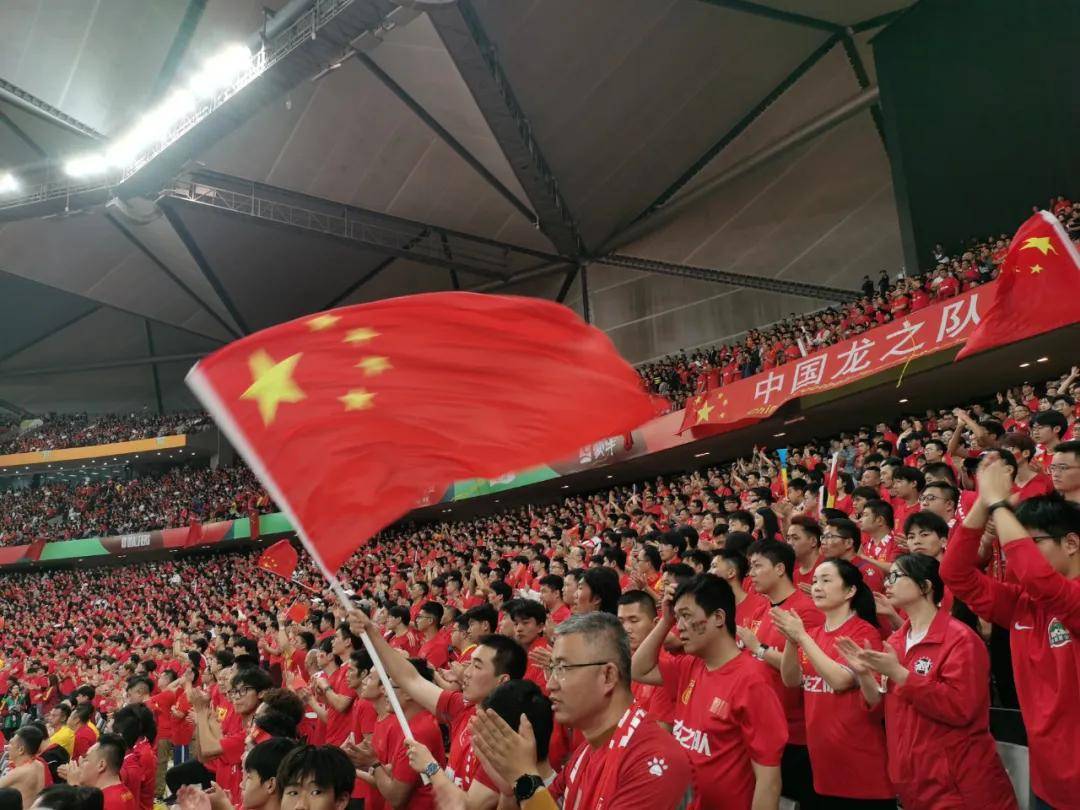 IM体育App下载-足球赛场热血搏杀燃爆，中国队目标前行的简单介绍