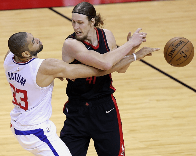 IM体育app-包含阿联酋新星崭露头角,冲击奖牌的词条