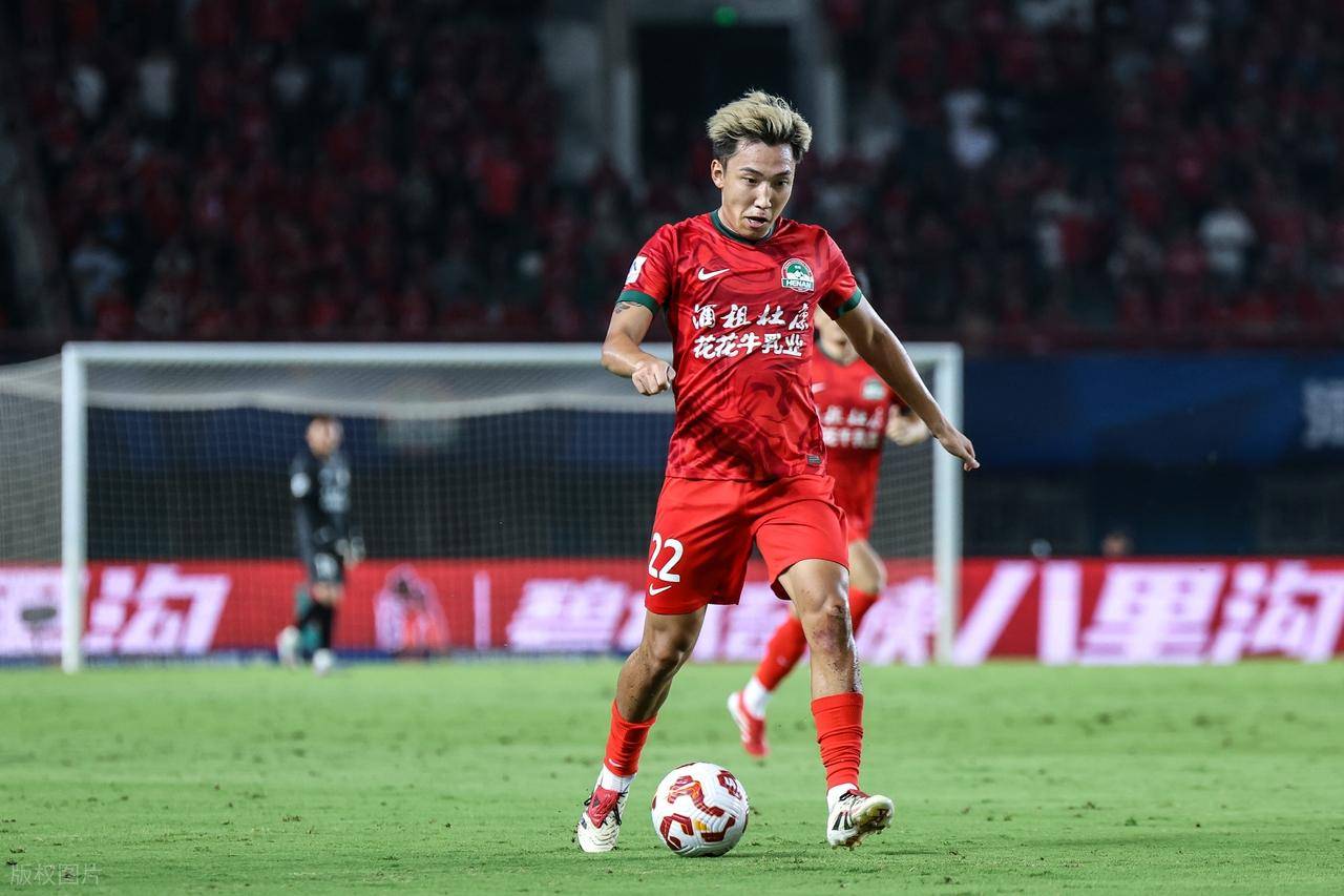 IM体育-河南队防守端表现出色,稳步提升排名