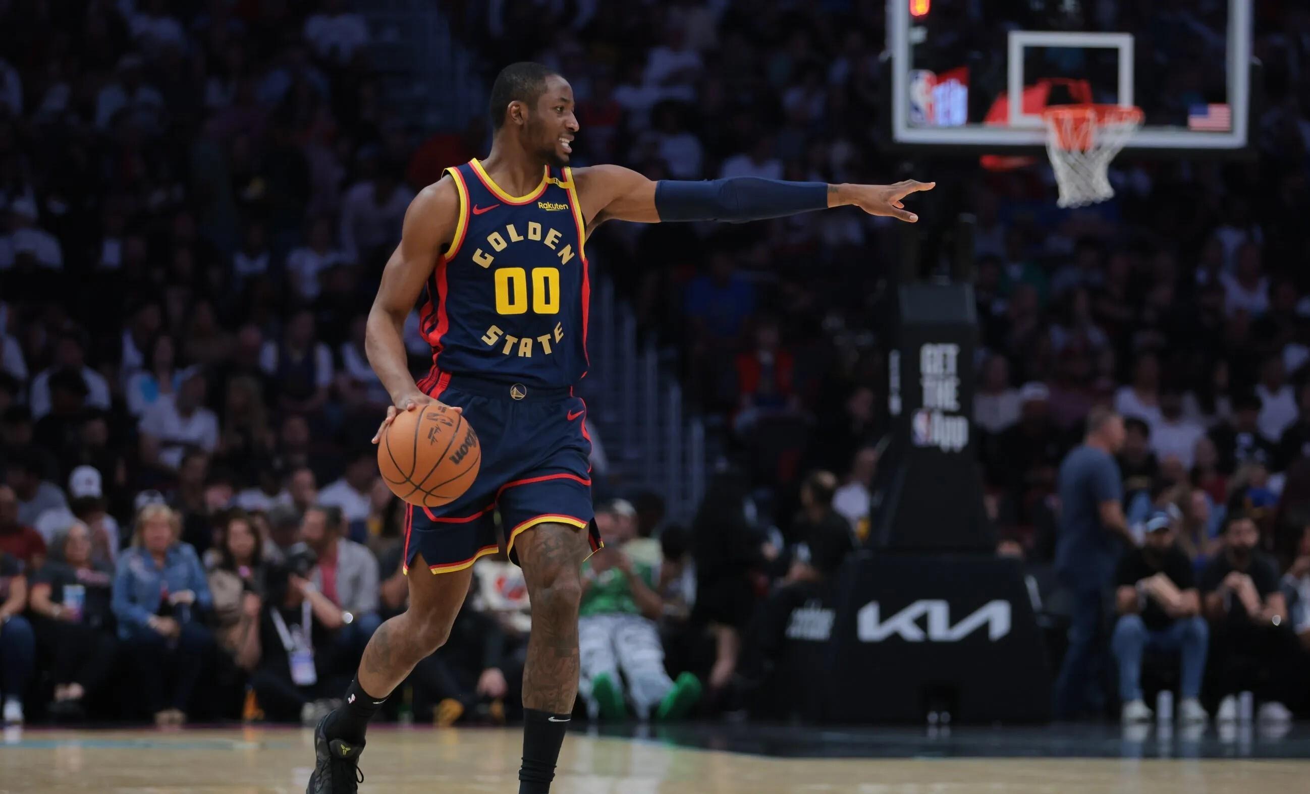 IM体育app-勇士主场取胜，加强卫冕之路的简单介绍