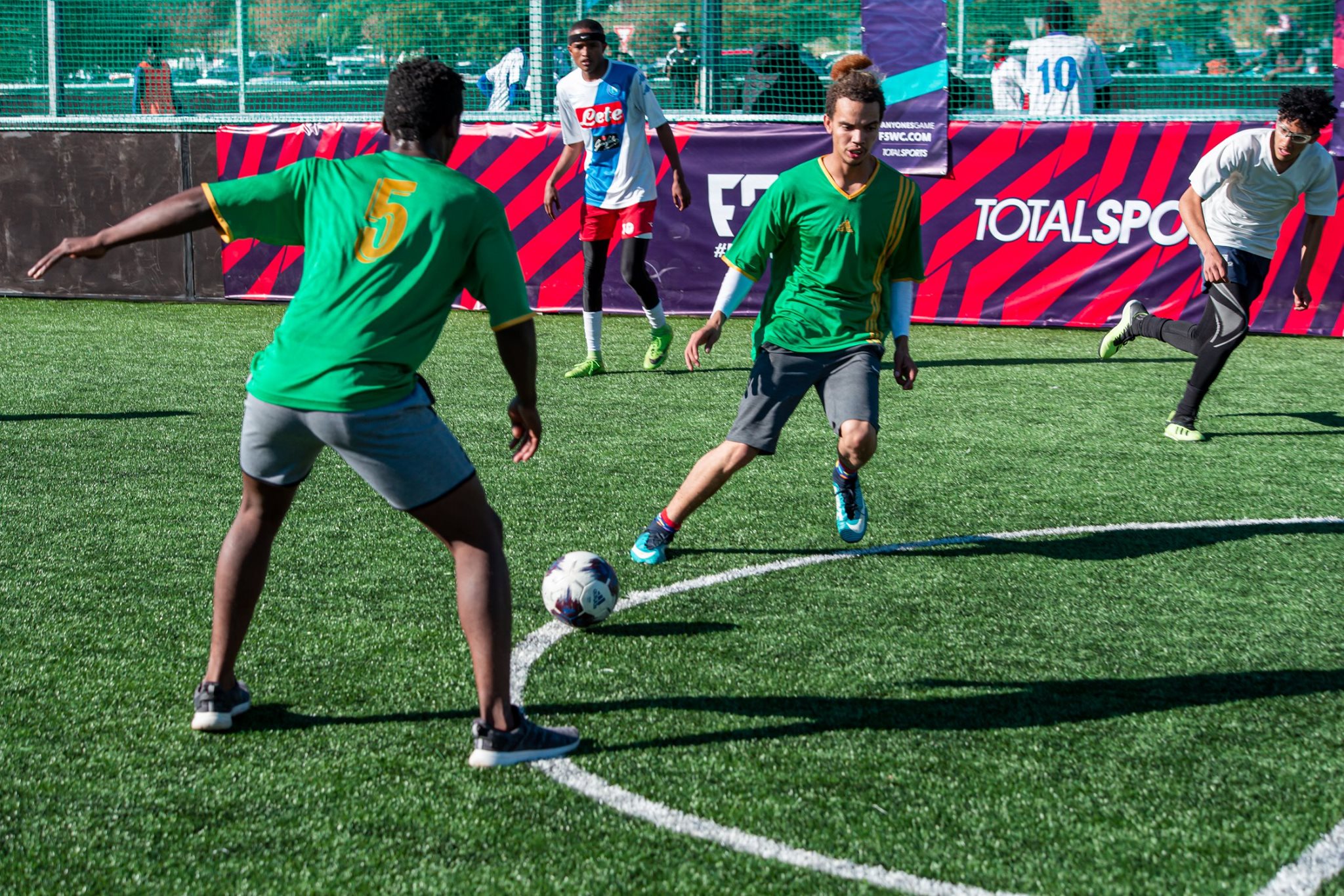 IM体育官网-包含南非足球育才计划大升级,根据选手特点合理调配训练课程的词条