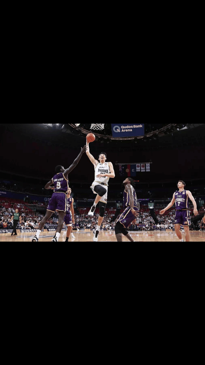 IM体育数据分析平台-快船逆转湖人,周琦带队取胜