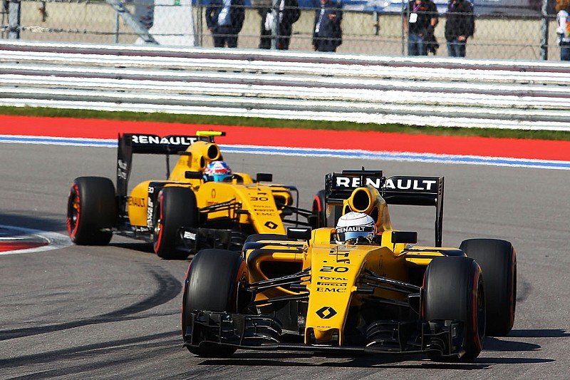 IM体育官方网站-关于雷诺车队完胜迈凯伦,拉塞尔扛起全队的信息