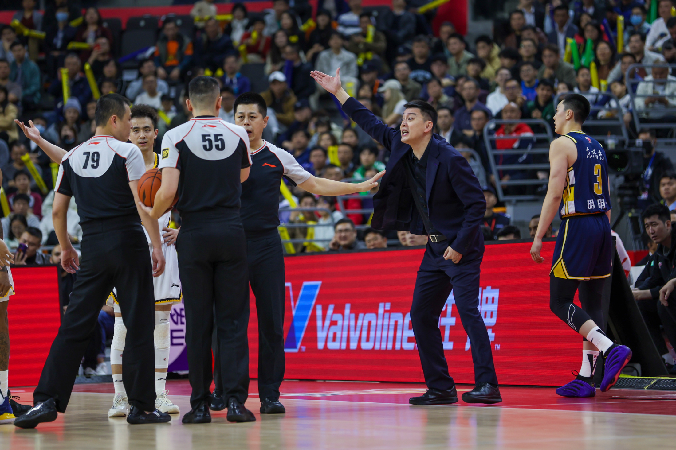 IM Sport-魔术翻盘辽宁队，范弗利特带队取胜的简单介绍